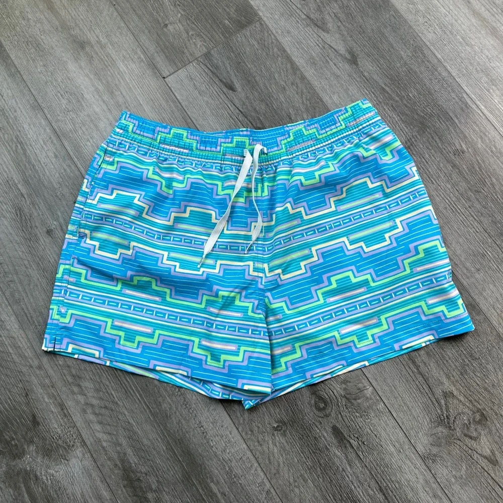 NWOT Chubbies Blue Green Pattern Swim Shorts L